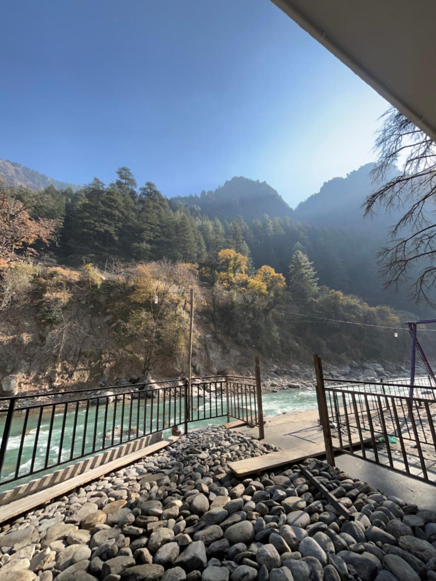 Hom House Of Mannmauji Riverside Kasol Kültér fotó