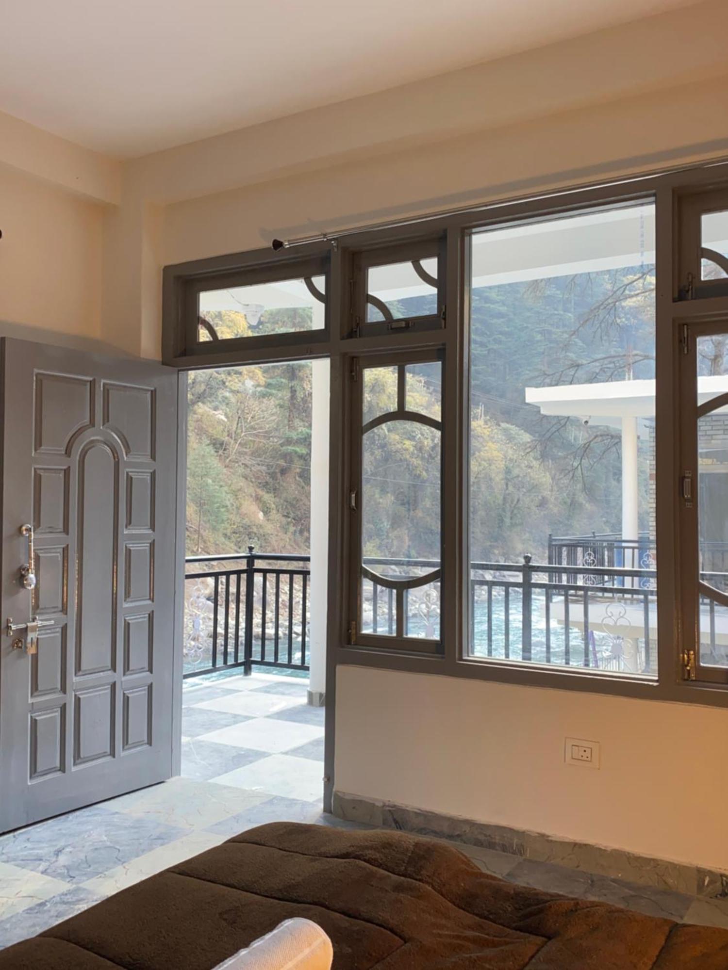 Hom House Of Mannmauji Riverside Kasol Kültér fotó