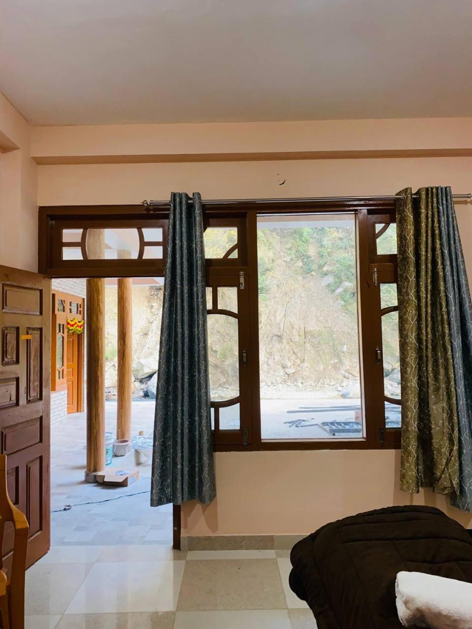 Hom House Of Mannmauji Riverside Kasol Kültér fotó