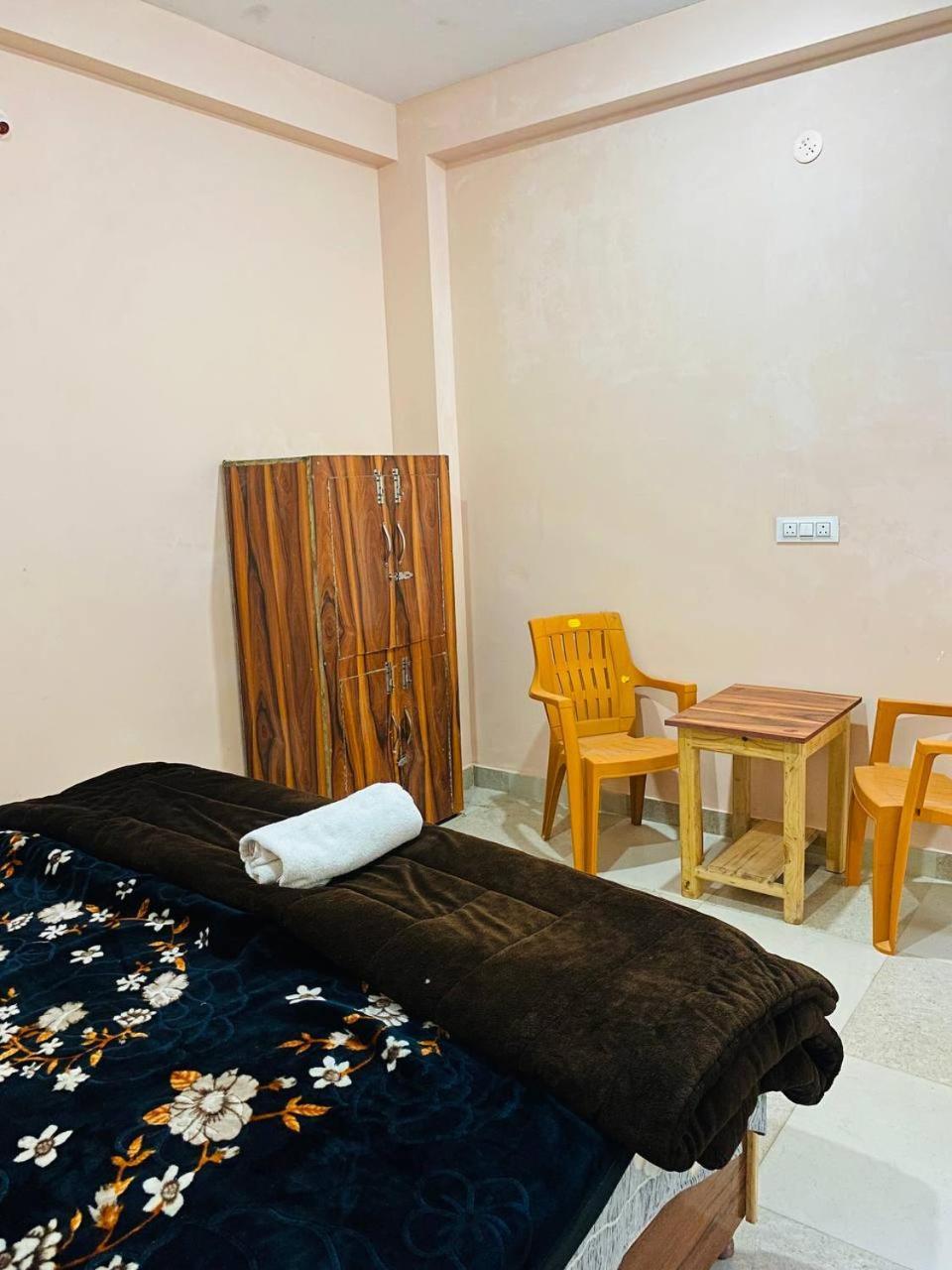 Hom House Of Mannmauji Riverside Kasol Kültér fotó
